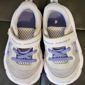 Under Admour Kids Sneakers Size 5K